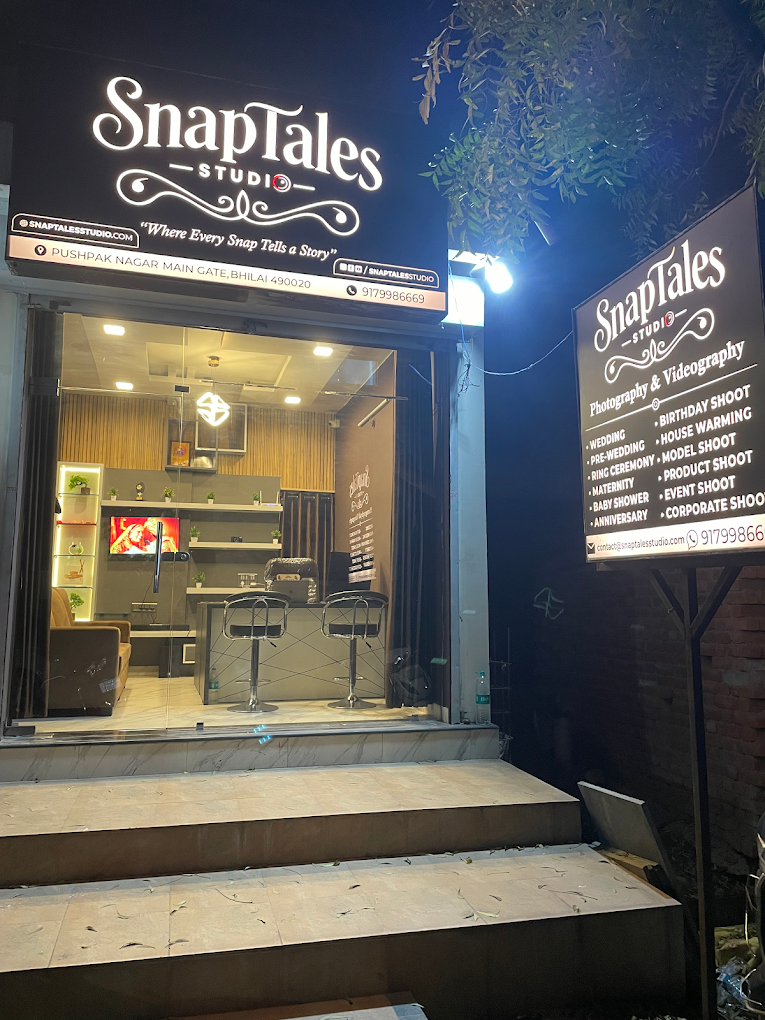 SnapTales Studio