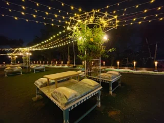 UPVAN-GREEN-DOOR-TO-HEAVEN-FAMILY-RESTAURANT